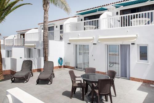 THE CLUB - Accommodation - Dining - Events in San Miguel