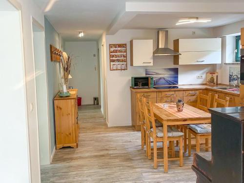 virtuve, Ferienwohnung am Wurlsee in Lychen