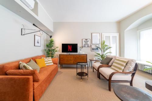 Luxury Apartment Brera , Central Milan - Tap to explore photos