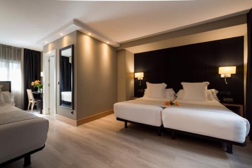 Hotel Plaza - main image