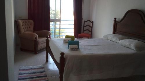 Lovely 4-Bed Apartment in Estombar