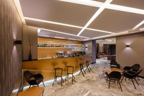 Hotel Museum Budapest - image 8