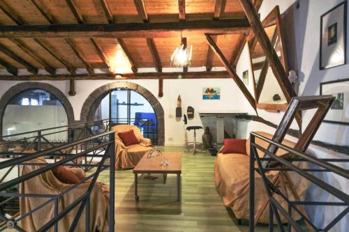  Wine House 1850 in Puntalazzo