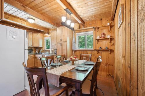 Wilmington Vacation Rental Near Hiking and Skiing!