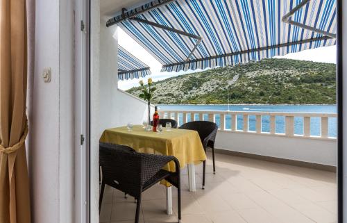 Apartments Mirko Room Type - One-Bedroom Apartment (4 Adults)