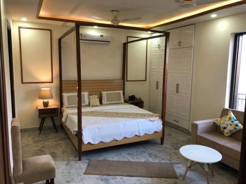 Bo-Teak Private floor - Dwarka