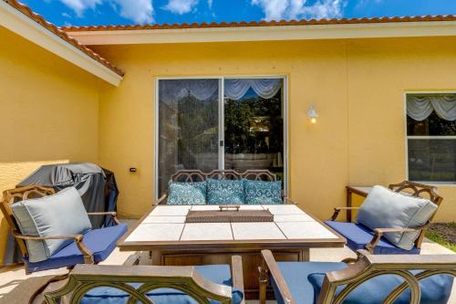 Port St Lucie Vacation Rental with Furnished Patio!