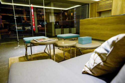 Merit Montevideo Apart & Suites - 로비