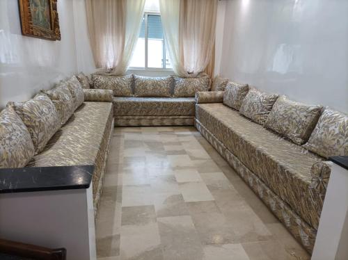 Appartement Anbar Bourgogne 2 Chambres, Salon, Cuisine, Salle De Bain, Parking - Casablanca