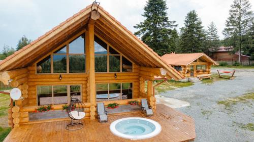 Viesnīcas āriene, Rustic Chalet in Belis
