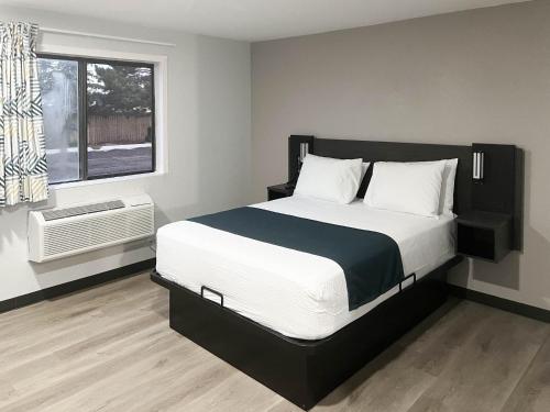 1 queen bed