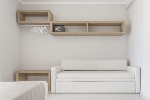 Triple Room with Balcony image 2