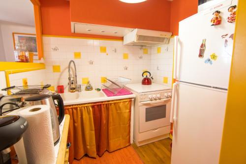 Volets Bleus et Briques Rouges - image 5