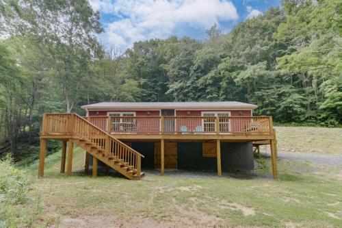 Creekside Cottage