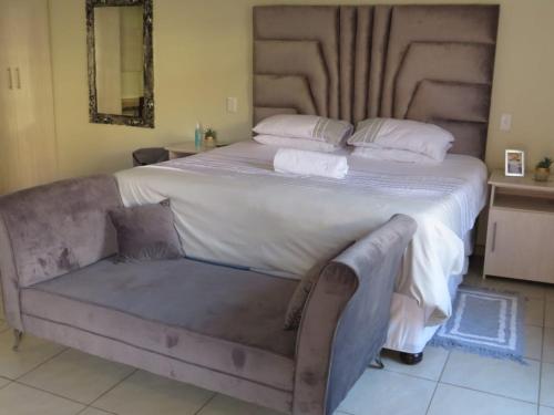 Kgatholoha guest house in เคลิกส์ดอร์ป