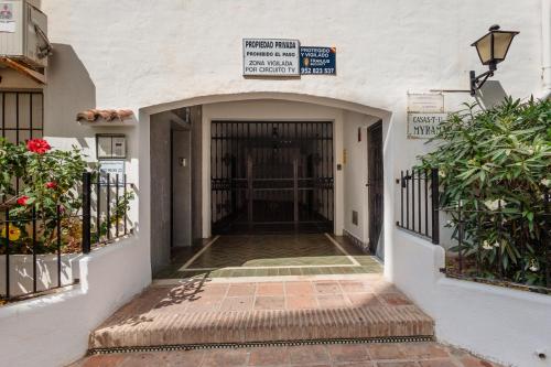 Apartment with stunning sea views, Puerto Banús, Marbella (foto 8)