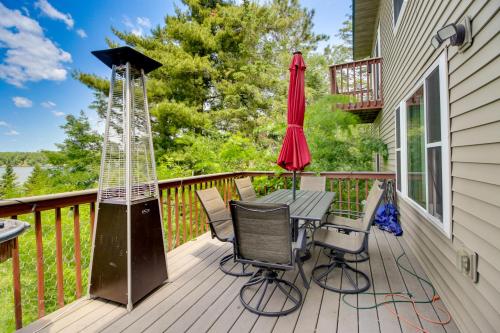 Private Dock: Lakefront Family Home in Outing