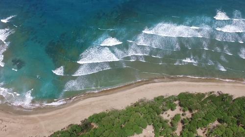 El Encuentro Surf Lodge