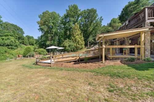 Hickory Hideaway Patio Paradise with Community Pool