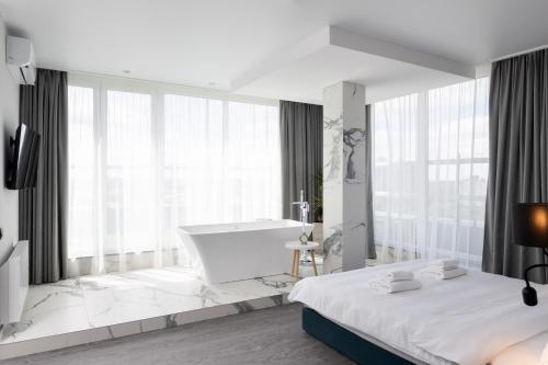 BE THE ONE Hotel in Svyatoshynskyj