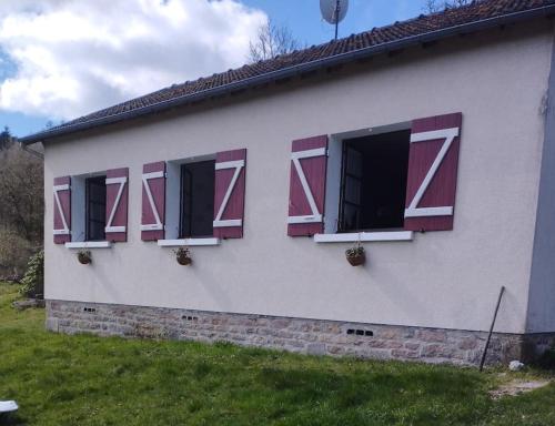 Maison indépendante à proximité des lacs gîte à louer Lavaud