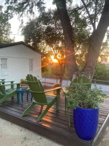 Hilltop Cottage 1 Bed/1 Bath close to Downtown Paso