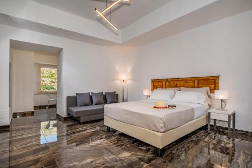 King Suite with Sea View image 10