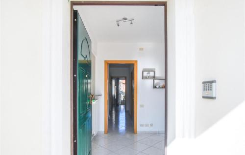 2 Bedroom Beautiful Home In Porto Recanati