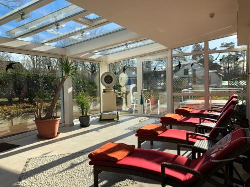 花園, Hotel Sonnenhügel (Hotel Sonnenhugel) in 巴德 貝文森