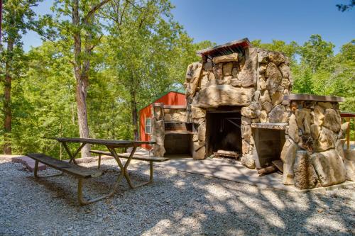 Oakland Oasis: Serene Retreat in the Ozarks - Theodosia, MO
