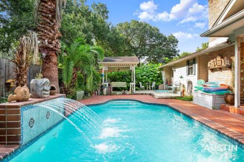 Backyard Bliss w Private Pool Unique Family Home