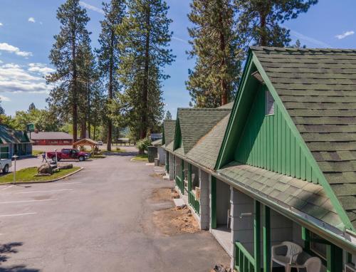 Green Gables Motel & Suites - 숙소 외관