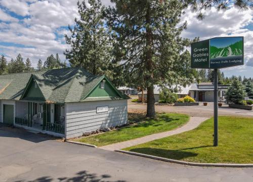 Green Gables Motel & Suites - 숙소 외관