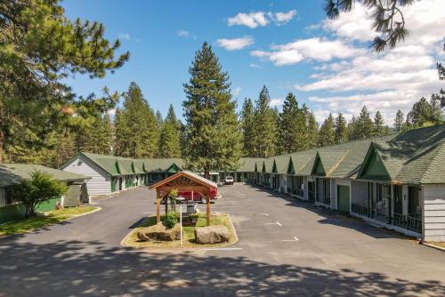 Green Gables Motel & Suites - 숙소 외관