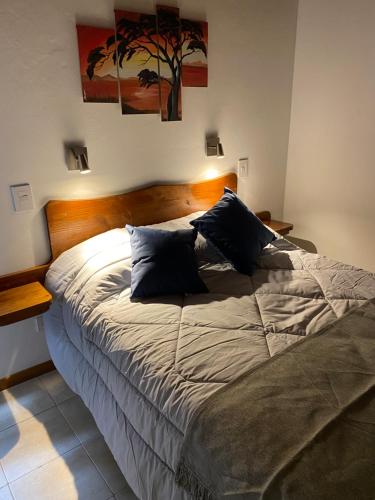 One-Bedroom Apartment image 4