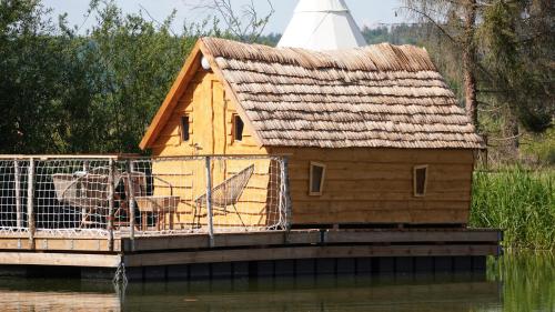 Les Cabanes Flottantes