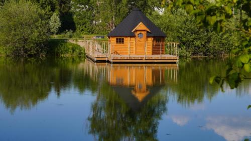 Les Cabanes Flottantes