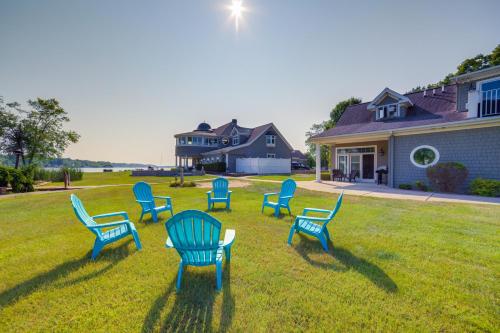 Waterfront Jackson Mansion: Patio, Grill, Dock!