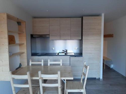 Plein centre de station, au pied du tube - Apartment - Valberg