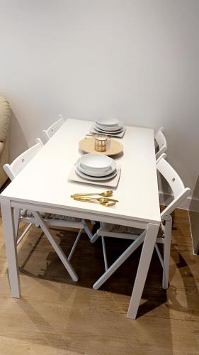 Picture of Tee Sweetlux Apartment