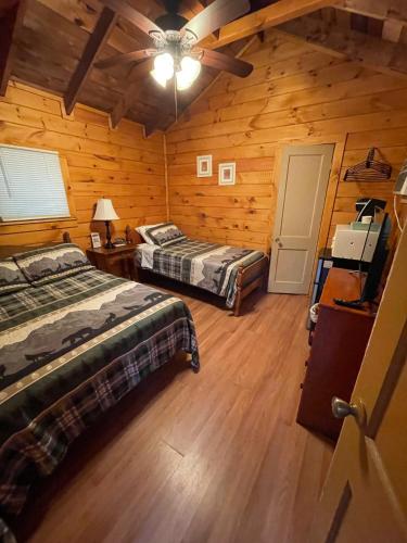 English Brook Cottages - Accommodation - Lake George