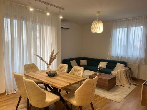. Luxe Living Modern Apartment Stara Pazova