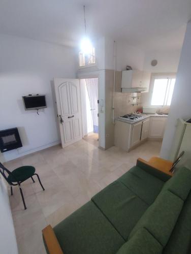 Calm place and near to the beach with water 24h in Monastir