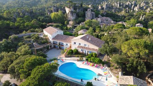 Hôtel Les Hauts de Mourèze - Hôtel - Mourèze