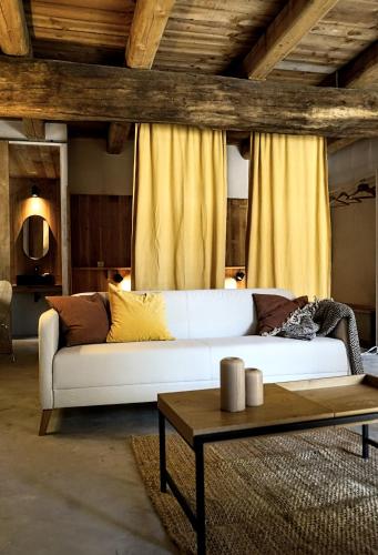 CAN TAT, Loft in a old coach house
