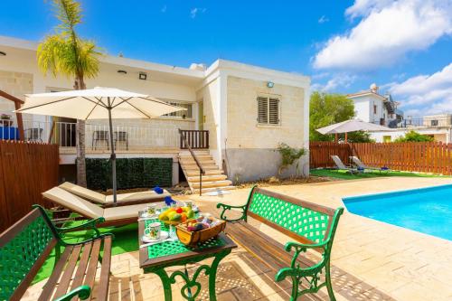 Yiangos House 3