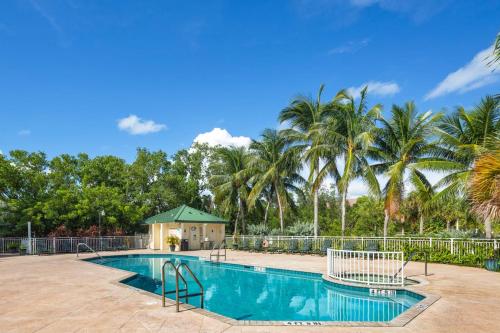 Bimini Suite - image 3