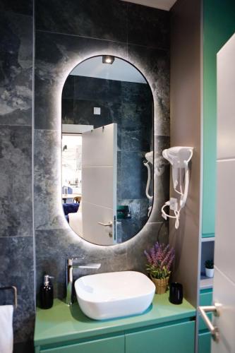 Treetop Apartments Treetop Apartments