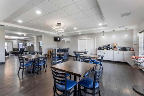 Best Western Plus MidAmerica Hotel in Mascoutah, USA