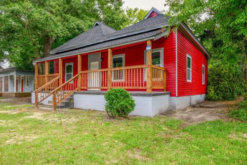 Macon Cottage with Porch - 2 Mi to Downtown!